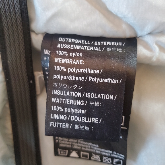 BURTON ski jacket w removable hood - Picture 8 of 16